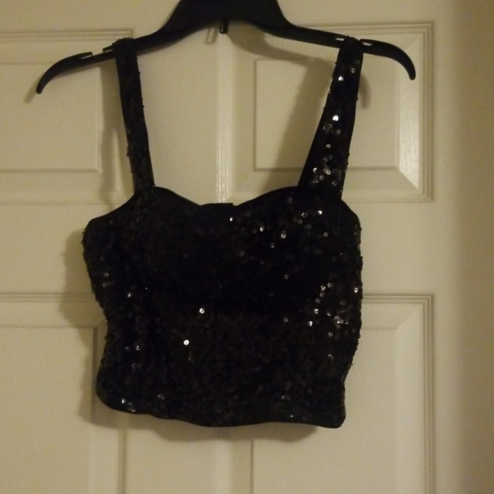 Women top